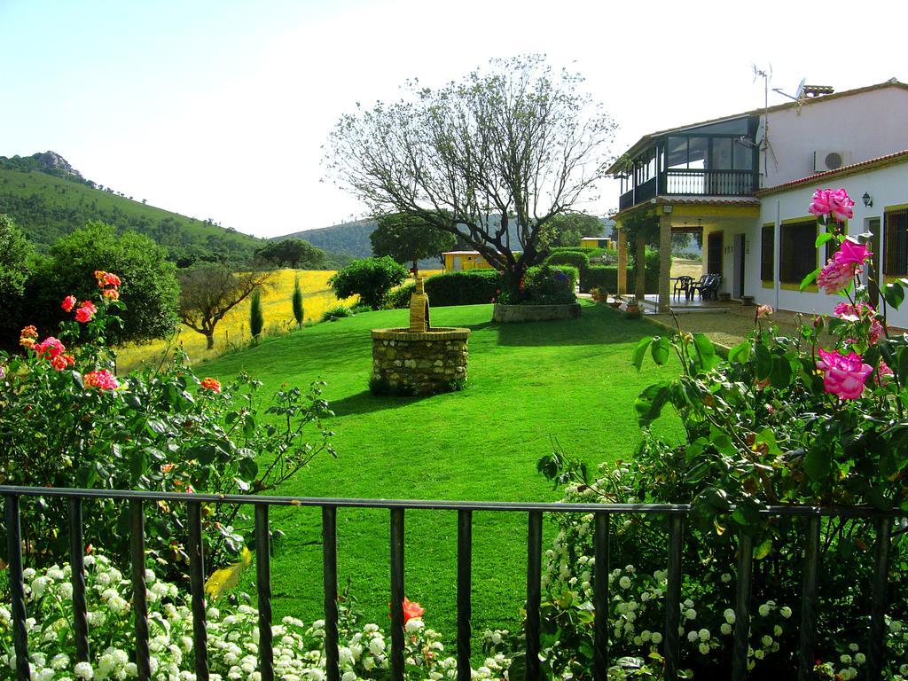 Gasthaus Casa Rural La Sierra De Monfrague Malpartida De Plasencia Exterior foto